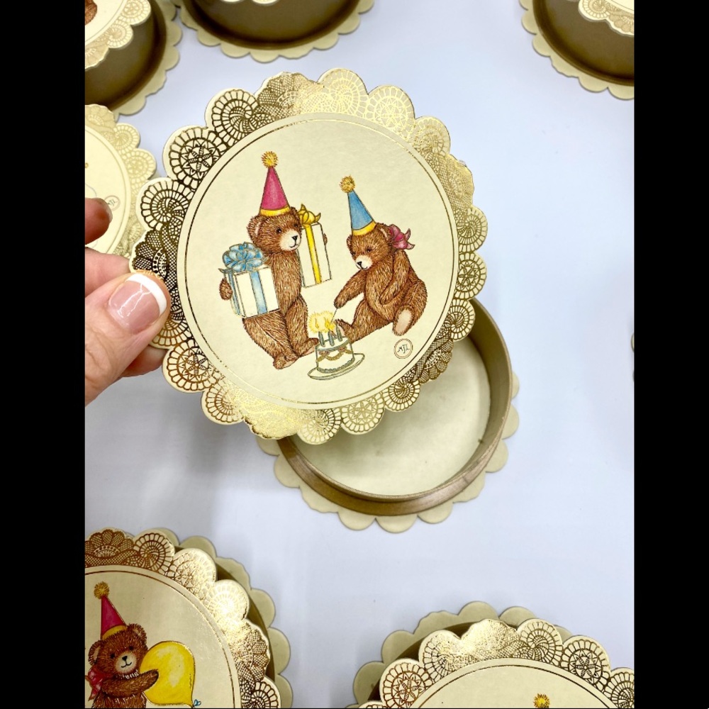 VINTAGE Teddy Bear Round Gift Boxes - 12 Quanity